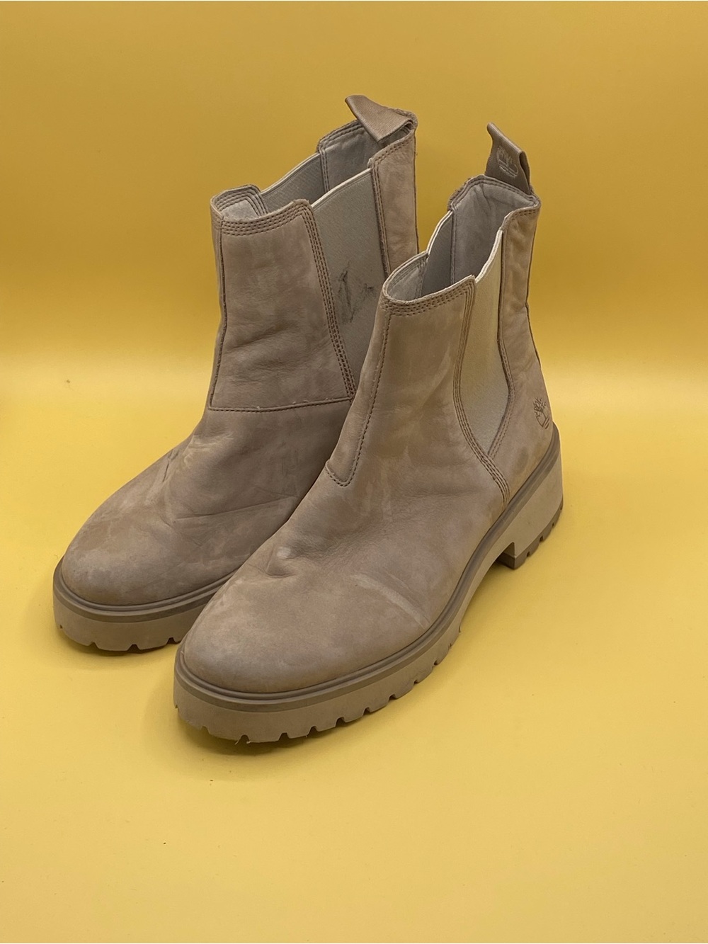 Timberland Women’s Lace-Up Lug Boots — Beige - Picture 2 of 4